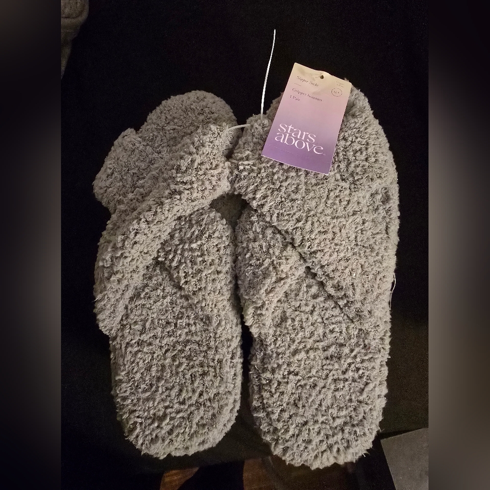Stars Above Gray Fuzzy Slippers NWT